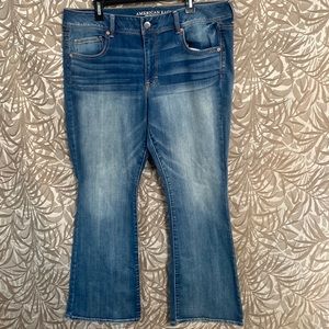 American Eagle Kick Boot style Jeans size 18 short